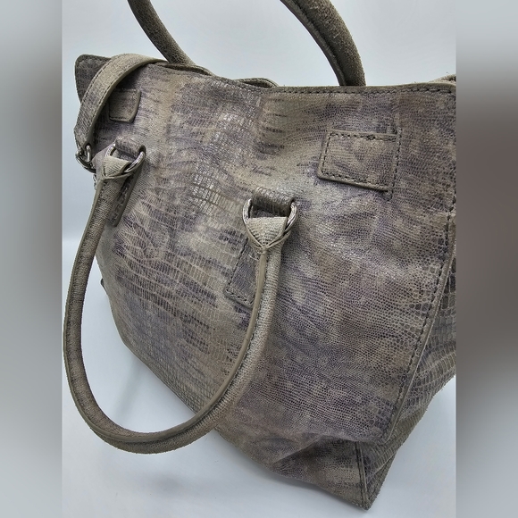 Michael Kors Lizard Embossed Hamilton Tote - Picture 2 of 7